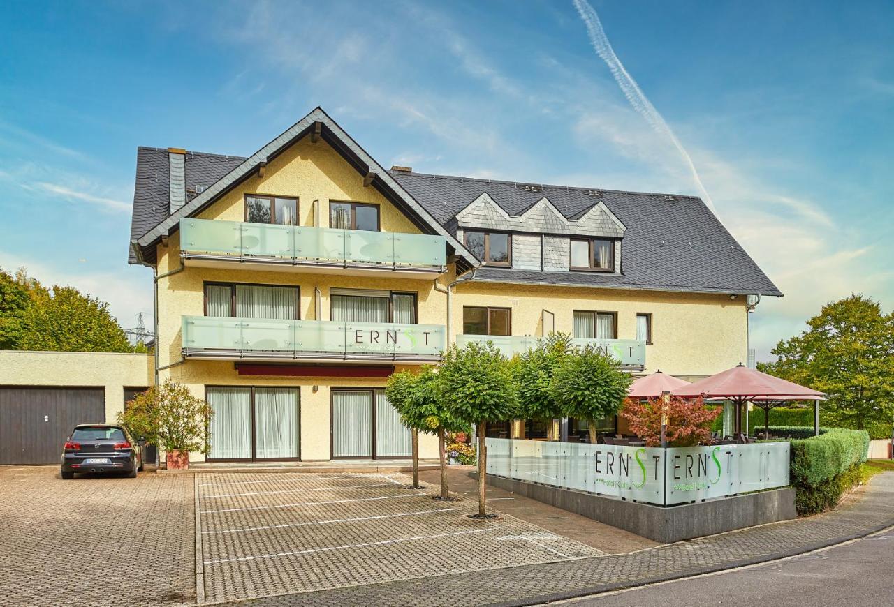 Hotel Cafe Ernst Bernkastel-Kues Exterior photo